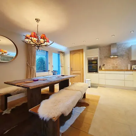 安塔瑞斯公寓 公寓 萨斯费